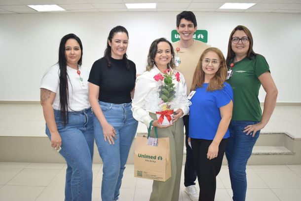 Unimed Vale do A&ccedil;o promove palestra sobre sa&uacute;de mental para colaboradores em Ipatinga