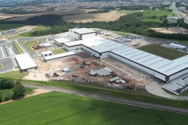 Nova planta gera empregos e amplia produ&ccedil;&atilde;o.