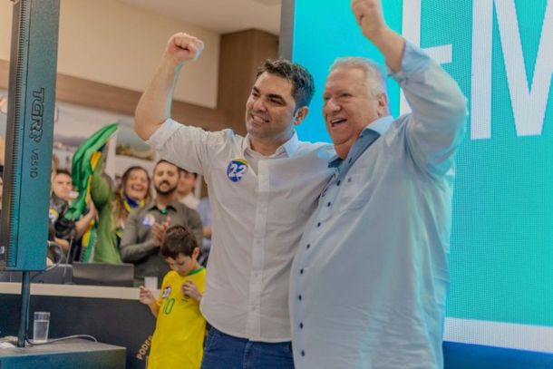 TRE-SC rejeita pedidos de cassa&ccedil;&atilde;o e mant&eacute;m mandato de Alexandre Xepa e do vice-prefeito