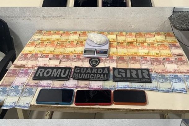     Guarda Municipal prende suspeitos e apreende drogas em Itapema