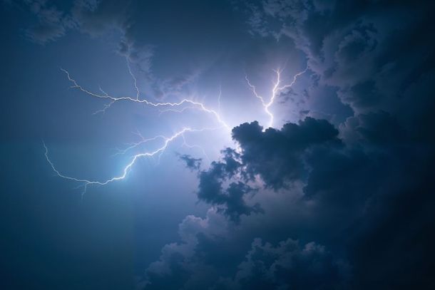Frente fria provoca temporais em Santa Catarina