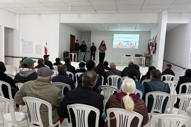 Moradores da Meia Praia participam de &uacute;ltima audi&ecirc;ncia da LDO e LOA de 2027 em Itapema