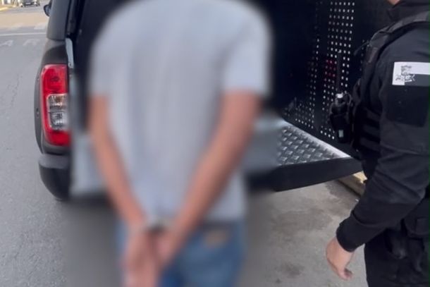 Homem &eacute; preso ap&oacute;s disparo de arma de fogo em via p&uacute;blica em Itapema