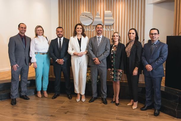  O advogado Roni Peter Zangari estar&aacute; &agrave; frente da presid&ecirc;ncia da subse&ccedil;&atilde;o, ao lado da vice-presidente Thaiz Pereira Lopes Pires, do secret&aacute;rio-geral Murilo Giglio de Souza, do secret&aacute;rio adjunto Cl&oacute;vis Barbosa Braga e da tesoureira Jennifer Tomazelli Coltro.
