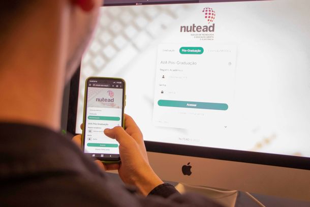 Na inscri&ccedil;&atilde;o, o candidato dever&aacute; preencher o formul&aacute;rio online, enviar os documentos e efetuar o pagamento da taxa de inscri&ccedil;&atilde;o de R$ 100,00.