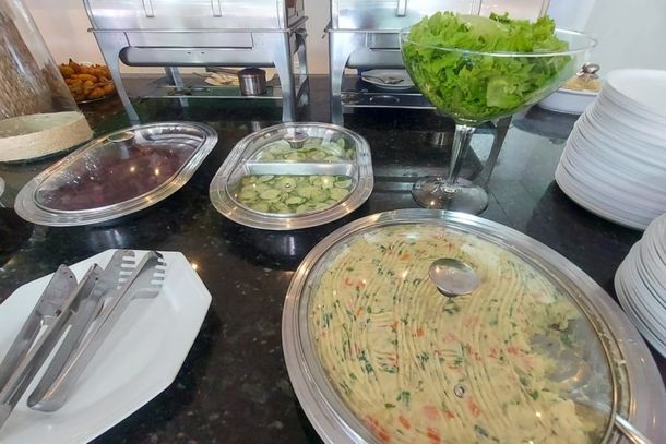 Tradicional em Loanda, restaurante da Dezinha reinaugura com atendimento noturno