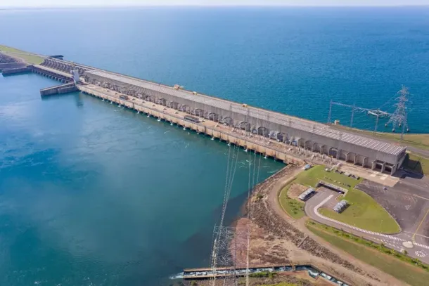 De acordo com a Cesp, a abertura da comportas &eacute; uma opera&ccedil;&atilde;o normal e controlada.
