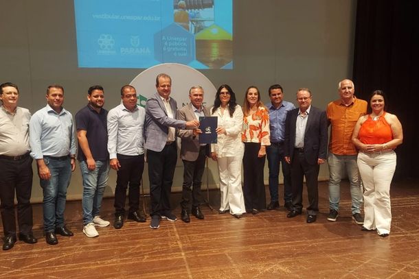 Solenidade de abertura do per&iacute;odo de vestibular foi nesta ter&ccedil;a-feira (2), no Cine Teatro de Loanda.
