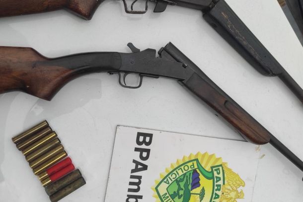 Armas foram apreendidas e encaminhadas &agrave; delegacia de Nova Londrina.