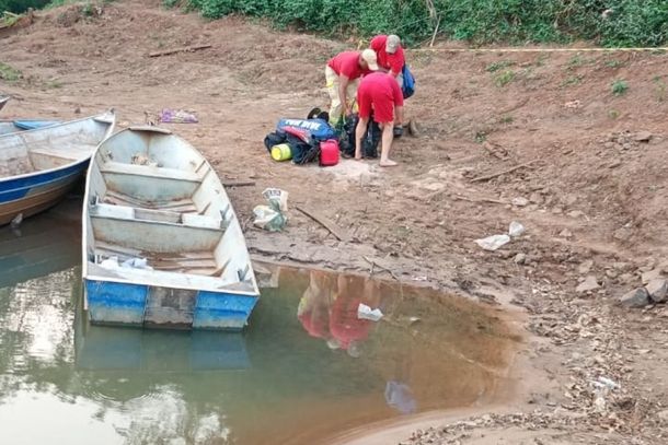 Situa&ccedil;&atilde;o foi registrada na parte do rio que passa pela estrada do ramal 18.