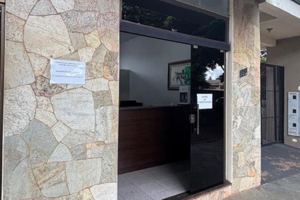 Local fica ao lado do F&oacute;rum de Loanda.