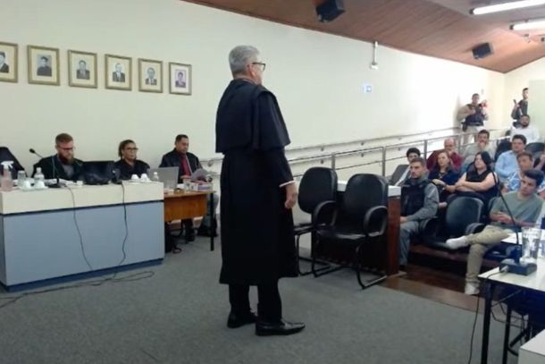 Julgamento come&ccedil;ou na quarta (19) de manh&atilde; e terminou na quinta (20) &agrave; noite.