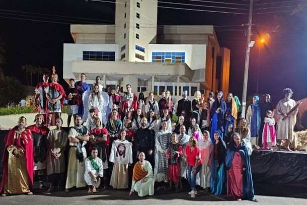 Teatro teve 50 participantes e durou 2h30.
