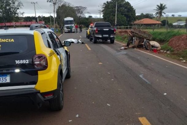 . Acidente aconteceu na manh&atilde; desta sexta-feira (8) na PR-576.