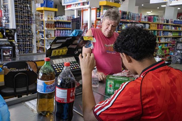 Na regi&atilde;o, o Governo do Paran&aacute; mant&eacute;m tr&ecirc;s postos do Ver&atilde;o Maior Paran&aacute; estrategicamente instalados.