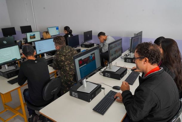 J&aacute; entre 4 e 8 de maio, ter&aacute; in&iacute;cio o processo de pr&eacute;-inscri&ccedil;&atilde;o para os exames de certifica&ccedil;&atilde;o do Ensino M&eacute;dio.