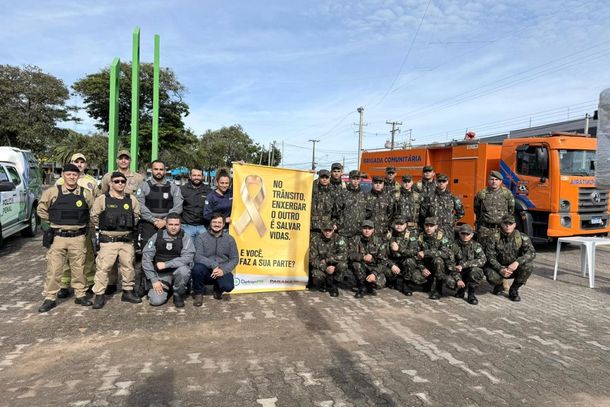 Em alus&atilde;o ao Maio Amarelo e &agrave; Opera&ccedil;&atilde;o Lei Seca.