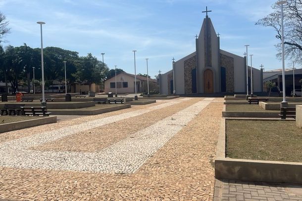 Moradores e visitantes s&atilde;o convidados a participar. 