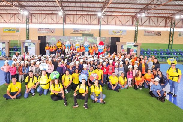 A&ccedil;&atilde;o reuniu crian&ccedil;as de cinco escolas municipais.