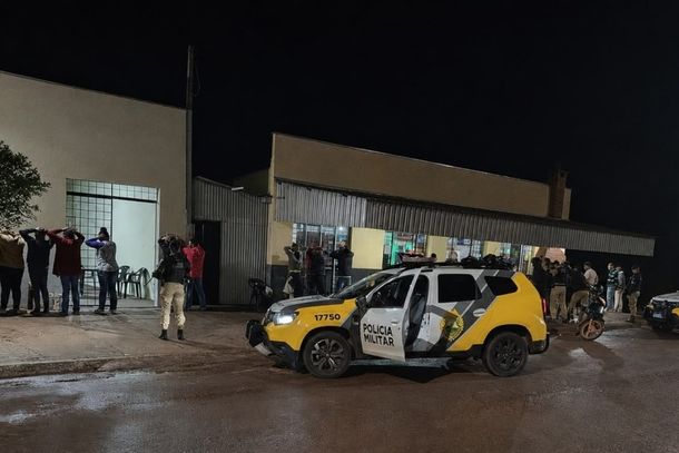 Ele levado &agrave; cadeia de Nova Londrina.