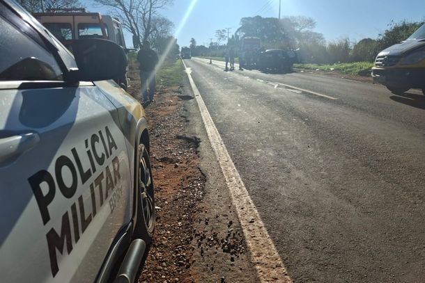 Colis&atilde;o lateral envolveu um Corsa e uma S10. 