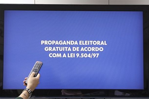 Programa&ccedil;&atilde;o segue at&eacute; 1&ordm; de outubro, antev&eacute;spera do 1&ordm; turno