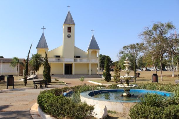 Par&oacute;quia Santa M&ocirc;nica celebra 30 anos de cria&ccedil;&atilde;o com programa&ccedil;&atilde;o especial em honra &agrave; padroeira.