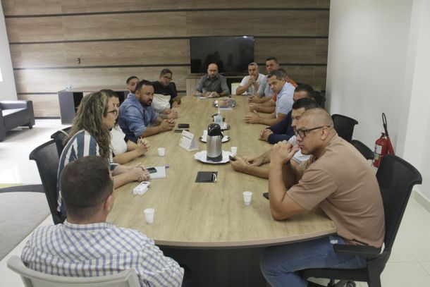 Reuni&atilde;o dos secret&aacute;rios com vereadores
