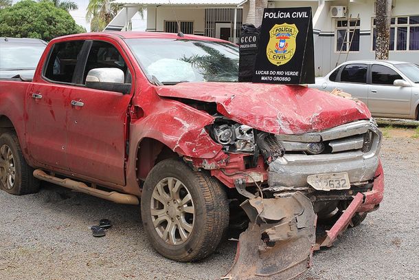 Na imagem o ve&iacute;culo usado pelos criminosos na noite desta ter&ccedil;a-feira (08) 