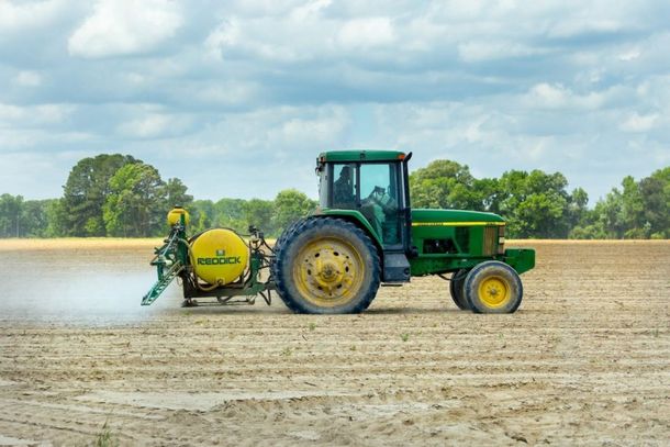 Curso de manuten&ccedil;&atilde;o de Tratores Agr&iacute;colas acontece no Sindicato Rural de Mirassol