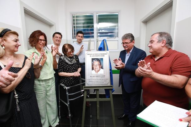 Fam&iacute;lia do patrono da UPA Mirassol durante a cerim&ocirc;nia