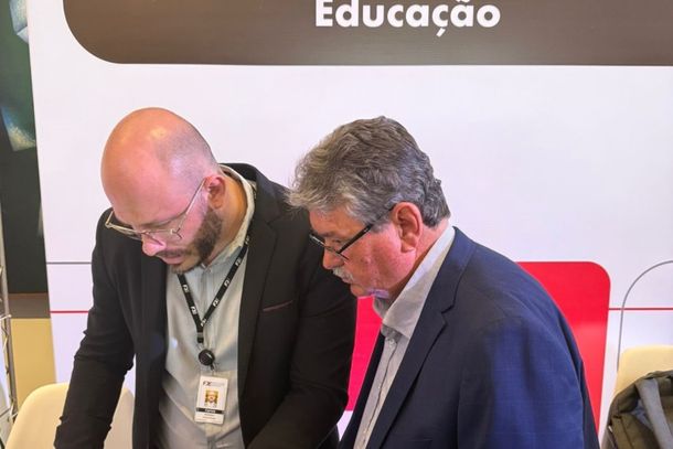Prefeito Dr. Edson conversa na Secretaria Estadual de Educa&ccedil;&atilde;o