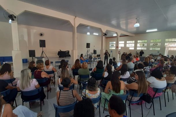 Imagens do evento em homenagem &agrave;s mulheres realizada neste &uacute;ltimo s&aacute;bado (08) no Centro Cultural de Mirassol