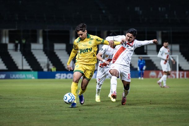 Aldo Filho em lance de jogo