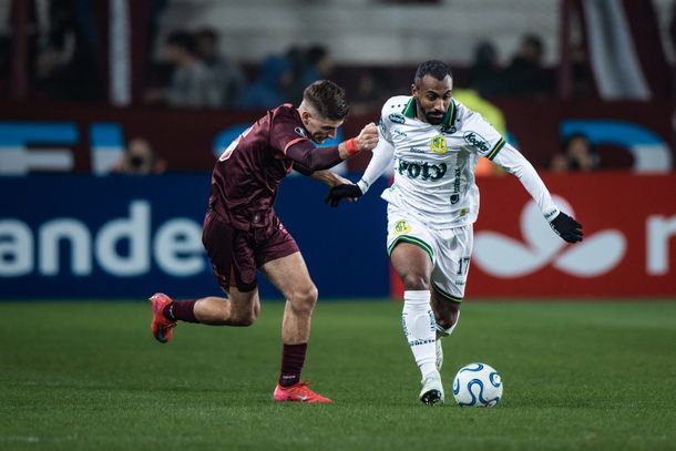 Galdino em lance de jogo