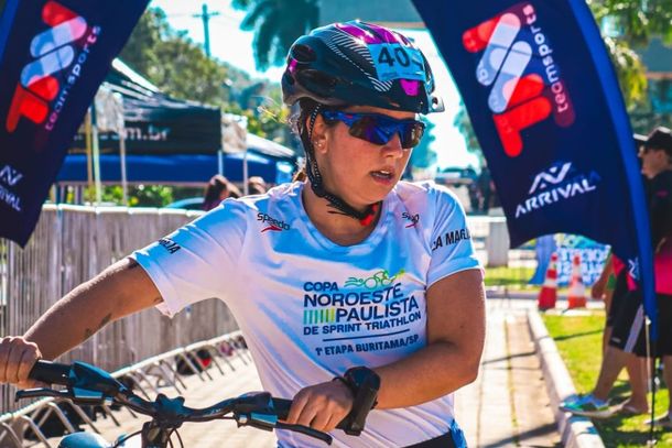 A mirassolense Jessica Fonseca durante a 1&ordf; etapa da Copa Noroeste Paulista de Sprint Triathlon, em Buritama, onde foi campe&atilde; na modalidade Super Sprint MTB