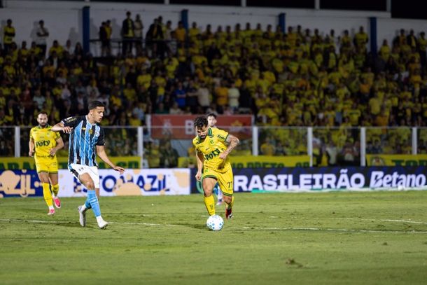 Alesson em lance de jogo