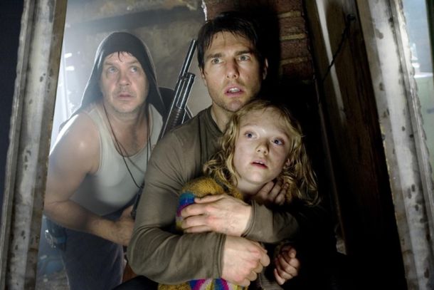 A ent&atilde;o pequena Dakota Fanning (&lsquo;Rachel&rsquo;) esbanja categoria e tem uma atua&ccedil;&atilde;o de gala com apenas 11 aninhos em &lsquo;Guerra dos Mundos&rsquo; (2005)
