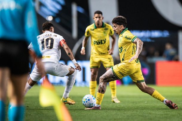 Cazonatti em lance de jogo