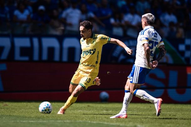 Eduardo em lance de jogo