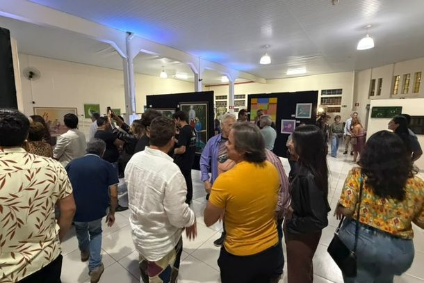 1&ordf; Mostra Metropolitana de Artes Pl&aacute;sticas re&uacute;ne bom p&uacute;blico no Centro Cultural