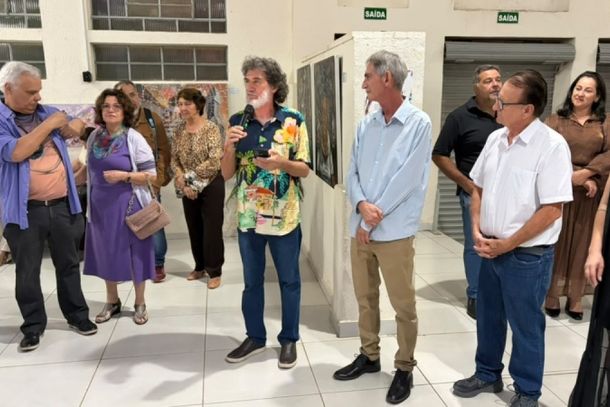 1&ordf; Mostra Metropolitana de Artes Pl&aacute;sticas re&uacute;ne bom p&uacute;blico no Centro Cultural