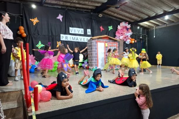 Festa da Primavera re&uacute;ne fam&iacute;lias e estudantes da Escola Darcy Am&acirc;ncio em Mirassol