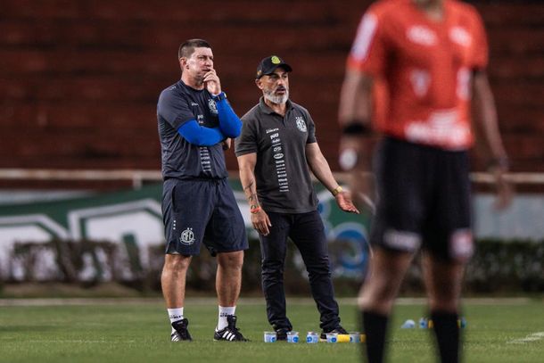 Mirassol goleia Uberl&acirc;ndia no Parque do Sabi&aacute; e volta forte da parada Fifa