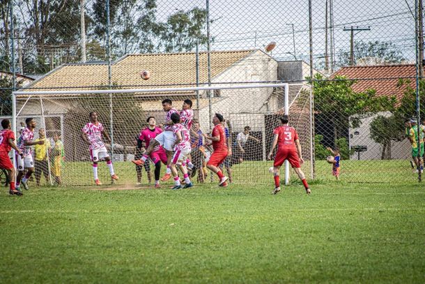 Campeonato Amador de Mirassol tem nova rodada e Fam&iacute;lia Black assume a lideran&ccedil;a