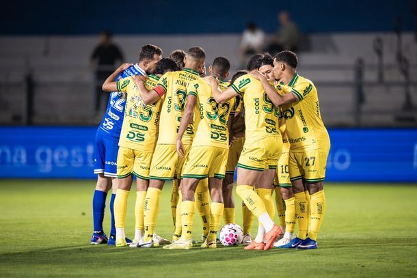 Time do Le&atilde;o antes do in&iacute;cio da partida