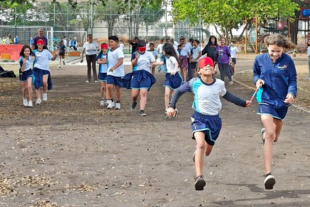 AFA re&uacute;ne 800 estudantes em manh&atilde; de esporte e inclus&atilde;o em Mogi Gua&ccedil;u