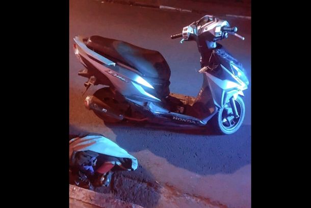 Motoneta sem placa foge da GCM e &eacute; apreendida no Centro de Mogi Mirim