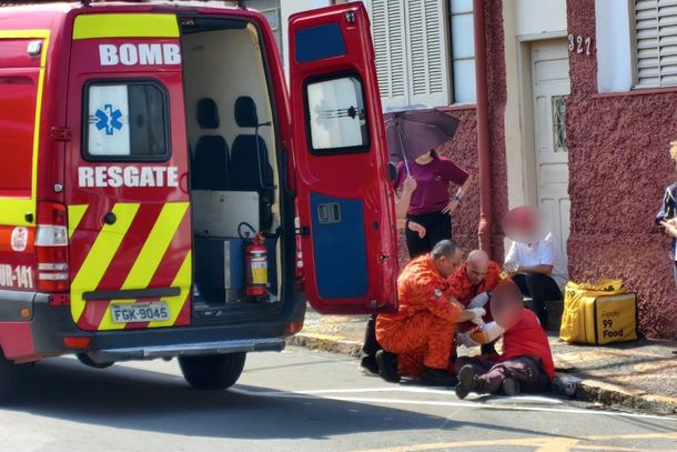 Colis&atilde;o entre motos deixa um ferido na &aacute;rea central da cidade