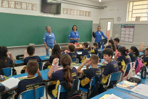 Palestra ensina crian&ccedil;as a combater o mosquito da dengue